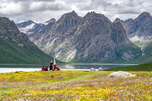川西旅游攻略理塘，除了被丁真带火的理塘