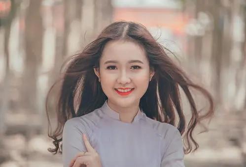 长时间用硫磺皂洗头有啥危害，广州一女子坚持用“硫磺皂水”洗头