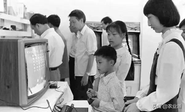 老歌经典大全80年代，盘点80年代经典老歌（80年代的那些老歌）