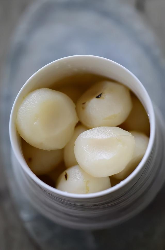 荸荠是清火的还上火的食物，清热降火最宜五种食物