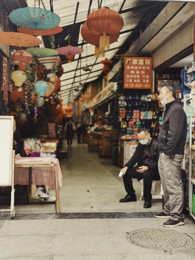 成都荷花池批发市场，成都荷花池批发市场营业吗