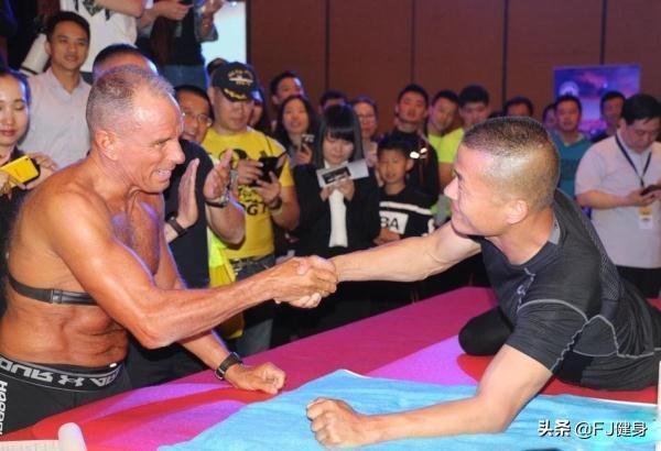 平板支撑世界纪录，官方最新平板支撑世界纪录