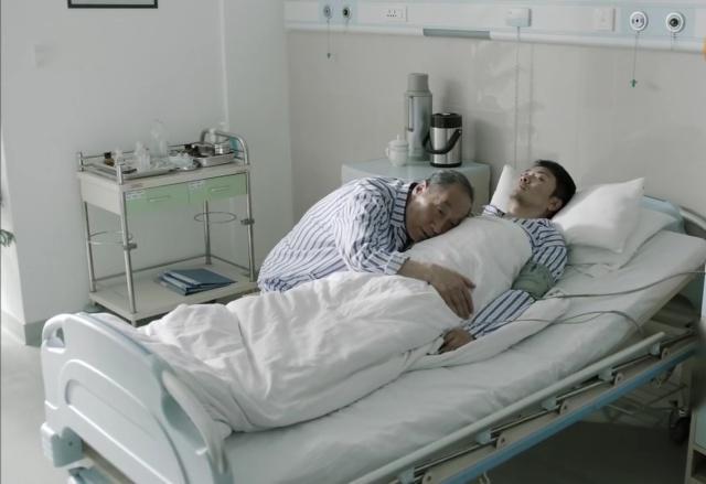 侯亮平为什么没有被狙击，二姐为什么知道赵瑞龙狙击侯亮平的事