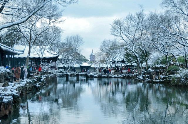 咏雪的诗词名句，这10首咏雪诗词