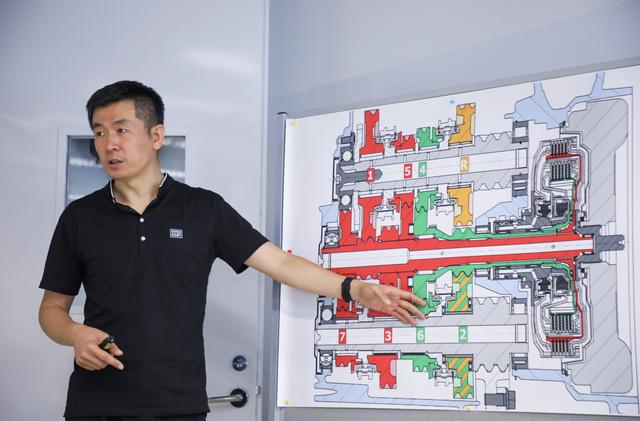 dq200变速箱，大众dq200干式双离合几代了（都抱怨DSG变速箱质量差）