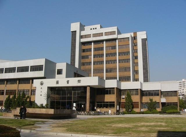 教育部直属师范大学，有哪些师范大学是教育部直属的（教育部直属师大全国排名）