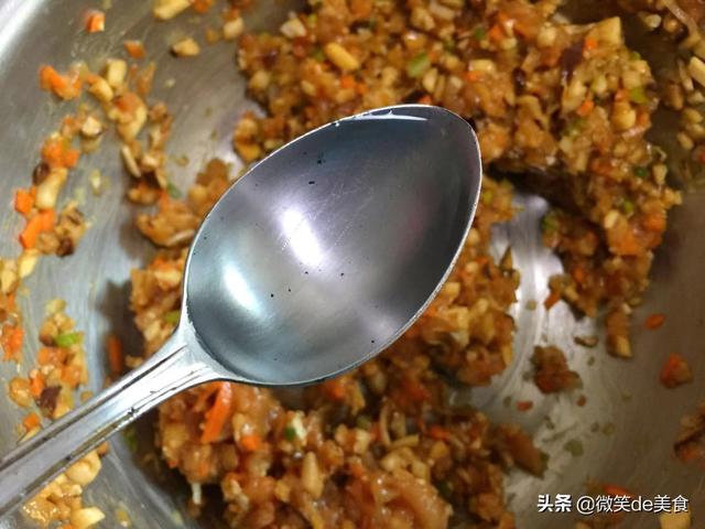 小炒油豆泡简单做法，试试这道小炒油豆腐