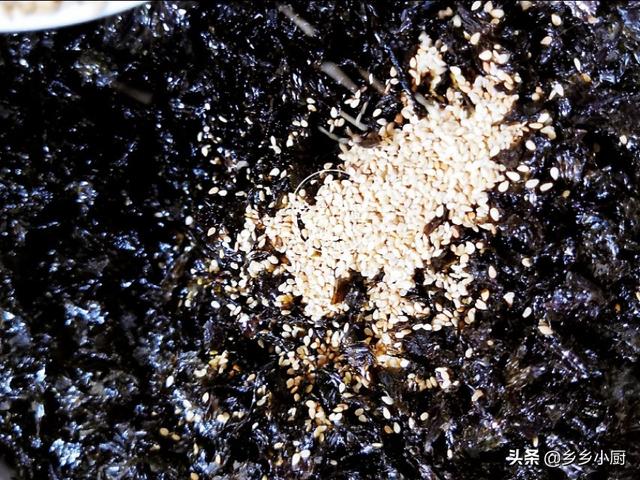海苔拌饭怎么做，家常海苔拌饭怎么做（快来学学这道海苔拌饭）