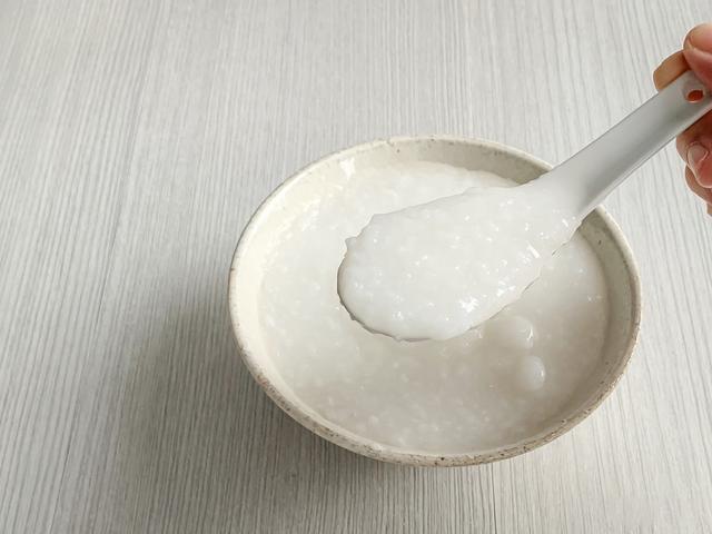 白米粥怎样煮又稠又好吃，熬白粥是有诀窍的