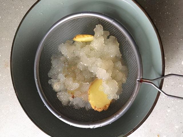 牛奶炖雪蛤的正确做法窍门，下饭神器木瓜牛奶炖雪蛤
