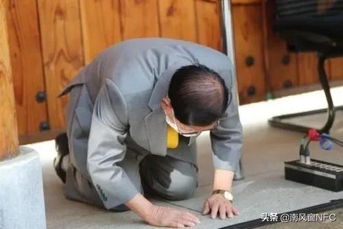 韩国紧急事态，机上230人被紧急疏散