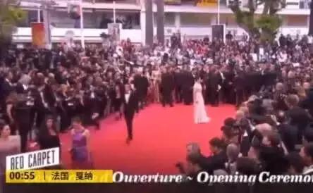 巩俐的气场有多强，看了巩俐林青霞和张敏三人的合照