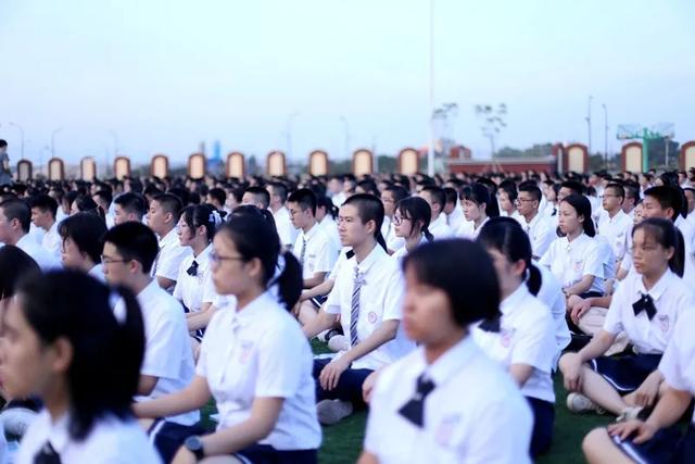 厦门一中海沧校区，厦门一中海沧校区简介地址（厦门一中海沧校区这样招生）