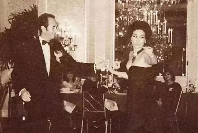 何鸿燊蓝琼缨晚年关系如何，何鸿燊二太蓝琼缨去世