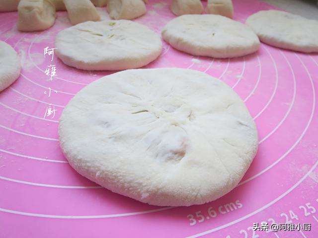 如何发面烙馅饼，馅香喧软放三天也不会硬