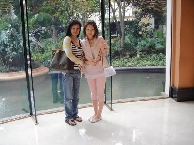 郭美美一家人现状，郭美美与其母亲