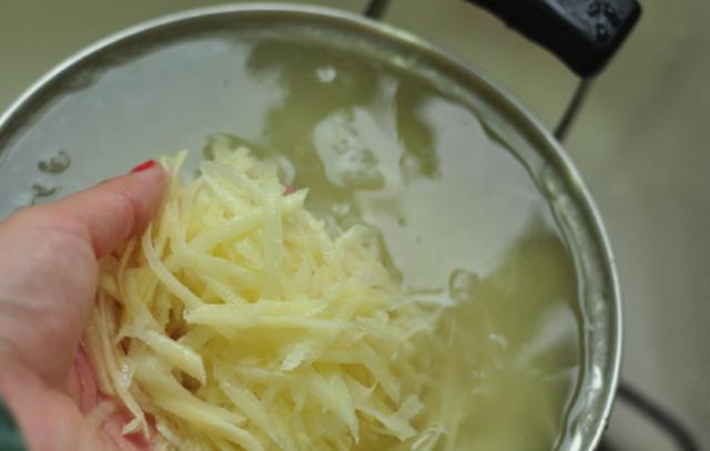 如何做养花的营养液，自制养花营养液