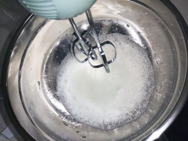 6寸生日蛋糕图片，超详细的6寸戚风蛋糕（十分钟搞定一道挑战一下6寸戚风蛋糕）