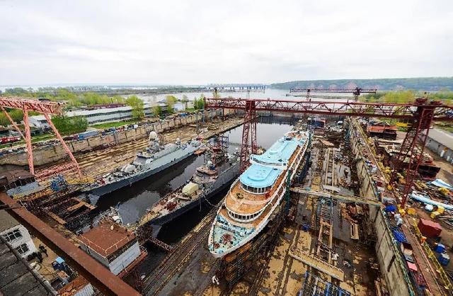 现代级驱逐舰十大排名，巡逻舰拍成万吨巨舰