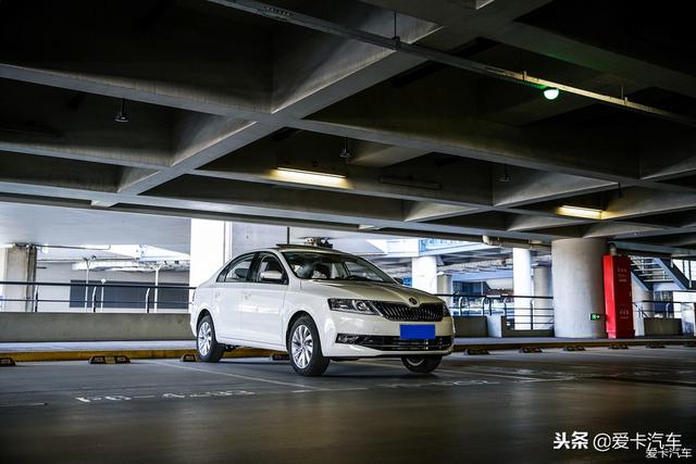 上海虹桥天地购物攻略，听说虹桥新天地颜值很高