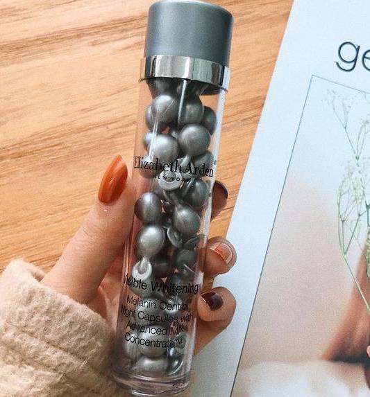 雅顿金胶跟银胶区别，伊丽莎白雅顿银胶