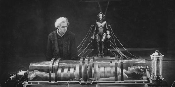 星际穿越全球票房，世界最高票房的科幻电影（五部令人印象深刻的逼真太空电影5）