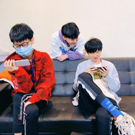 kpl坦然为什么叫菠萝君，KPL取名鬼才:花海无铭CP一诺暖阳系列