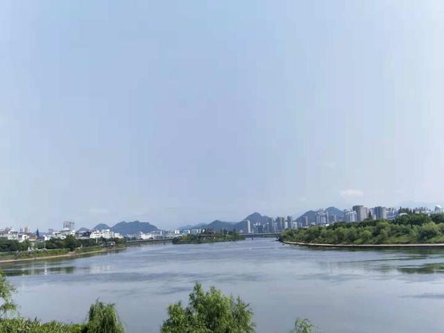 回顾一下黄山之旅，它经历怎样一番探索之旅