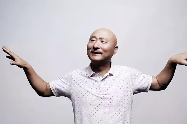 陈佩斯的近况如何，69岁陈佩斯在北京坐拥万亩良田