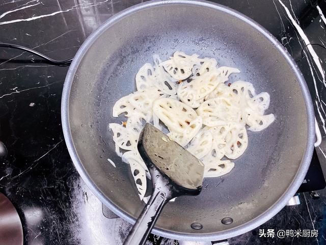 莲藕怎么炒才好吃，莲藕怎么炒来吃最好吃