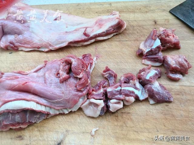 红烧驴肉的家常做法，怎样做红烧驴肉好吃（美食教程之“红烧驴肉”）