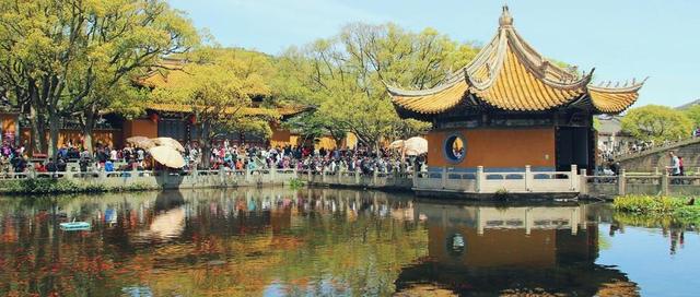 世界上最著名的金佛寺与玉佛寺，泰国最好玩的 5大旅游景点