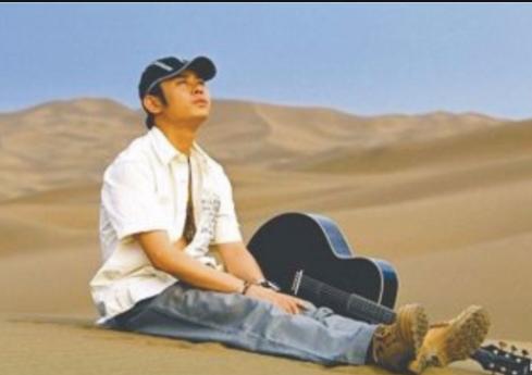 45岁的刀郎现状，45岁刀郎已发福