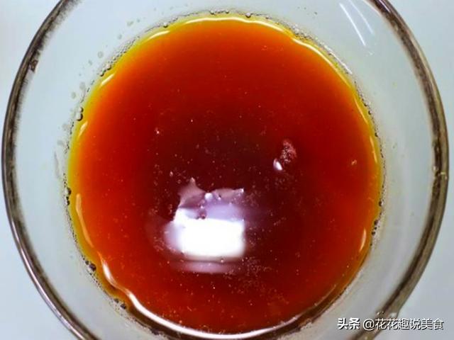 炒糖色用油还是水，炒糖色用油方法