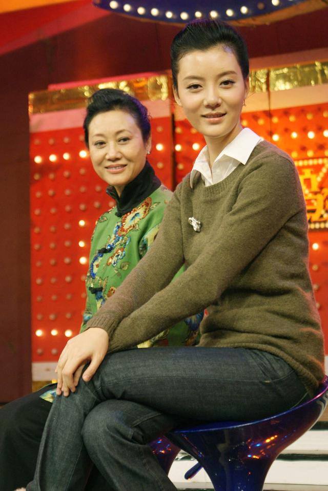 母女俩先后离异，车晓王丽云是亲母女吗