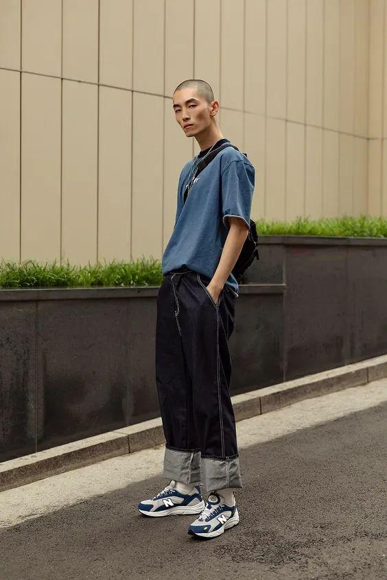 男士牛仔裤基本款，穿牛仔裤避免“太花俏”
