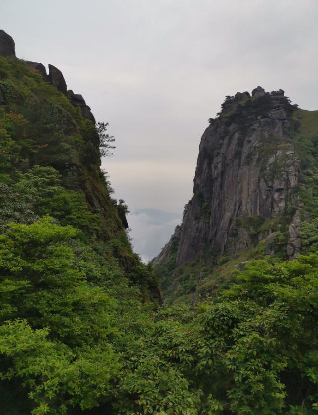 武功山旅游攻略，武功山旅游攻略一日游（江西武功山\u0026仙凤三宝亲子游记）