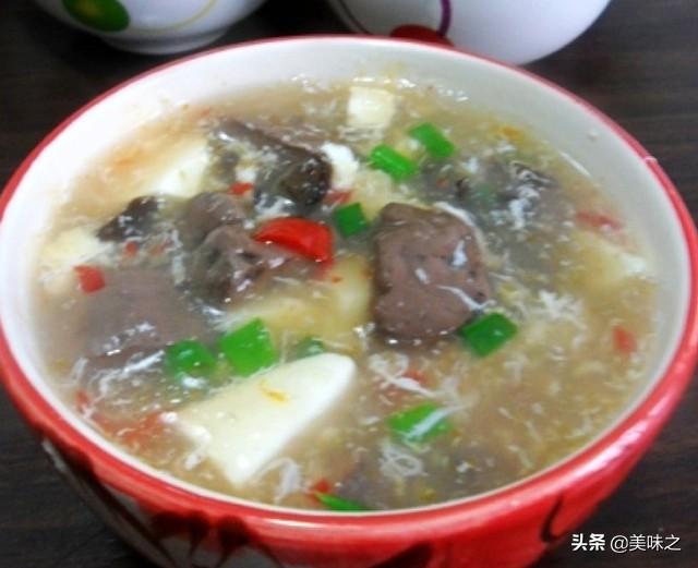 酸辣汤的做法和配料，简单家常酸辣汤的做法