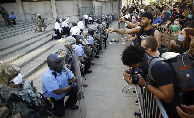 美国已突破所有底线，美国终于不战而胜