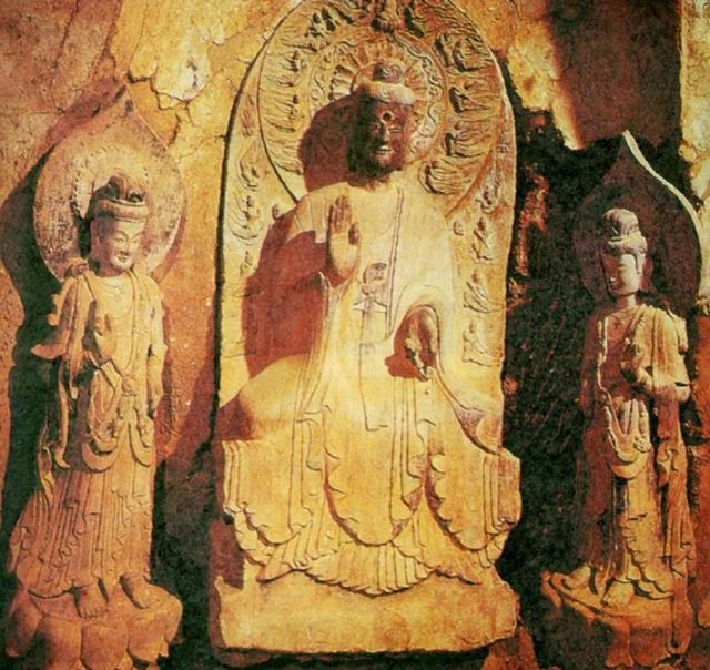 观音菩萨的形象特征，观音菩萨形象的变迁