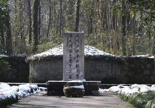 石灰吟古诗朗诵，古诗词石灰吟朗诵（石灰吟）