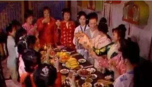 红楼梦结局最圆满的爱情，红楼梦贾芸是什么身份