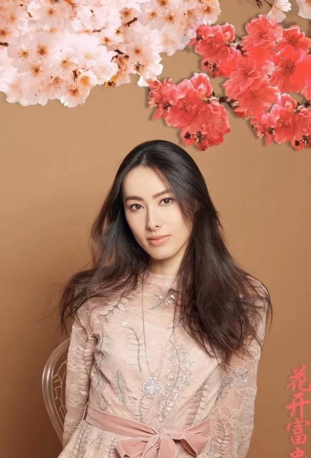 李澤楷前女友梁洛施慶生，曬兒子做的蛋糕很幸福，32歲依舊有韻味 娛樂八卦吃瓜 第8张