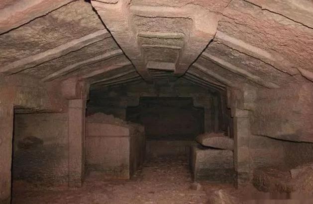 盗墓贼的下场有多可怕，盗墓贼的这几种报应太可怕