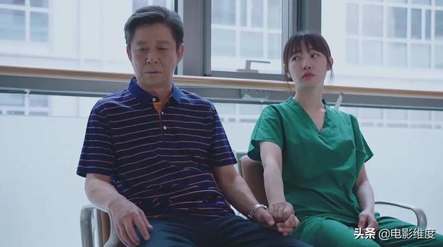 王永泉一人分饰两个角色，《知否》英国公一出场便让观众泪崩