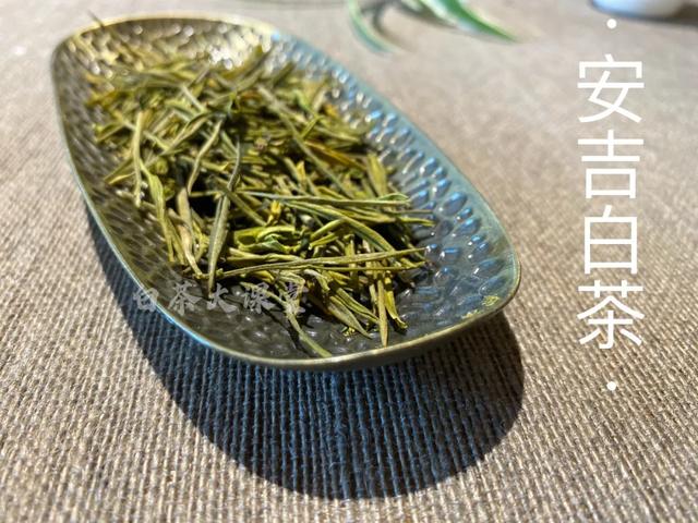 白茶和绿茶有什么区别，白茶和绿茶有什么不同（白茶和黑茶有什么区别）