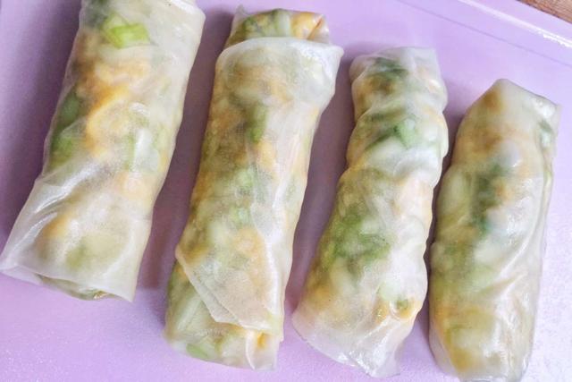 餃子皮別浪費了，教你4種創新吃法，皮脆餡香，上桌孩子們搶著吃 熱愛美食 第23张