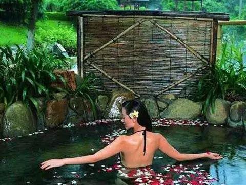 北京最近冬季泡温泉好去处，北京10大温泉度假村等您