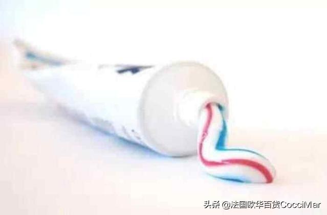 快速去除衣服上的污渍的小妙招，衣服上各种污渍如何去除