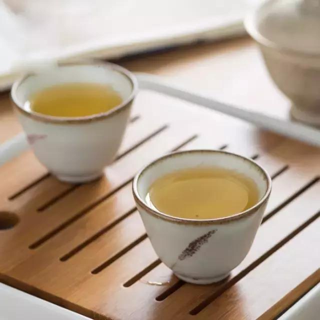 喝了七天乌龙茶胖了5斤，乌龙茶减肥效果真的有那么好